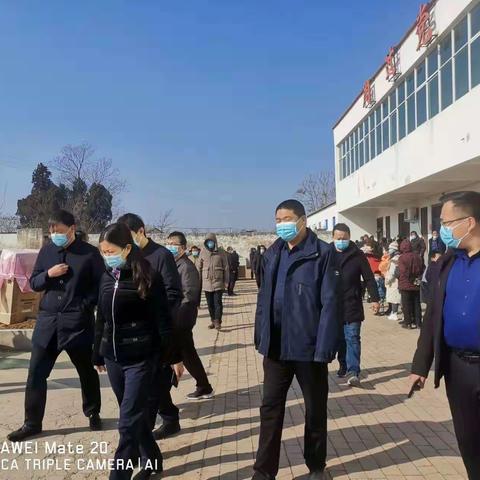 杨会勉督查核酸检测和卡口工作