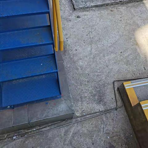 压缩机区压力表检查