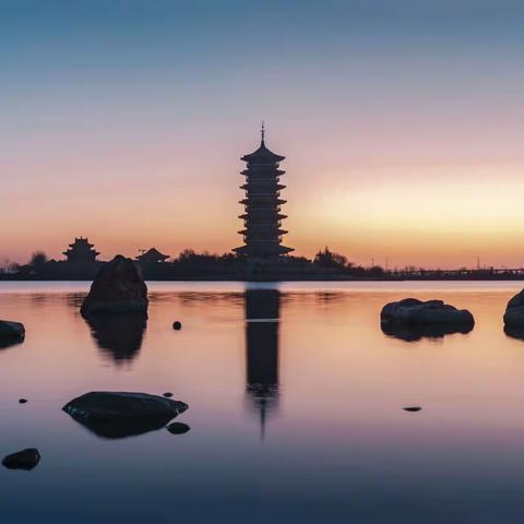 晨曦中的少海湿地公园