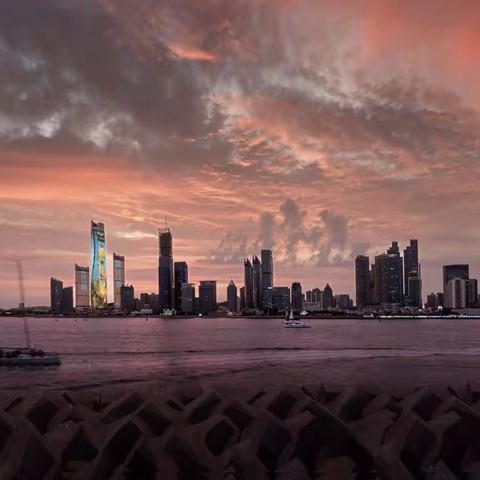 2023年第5号台风杜苏芮来临前的海湾