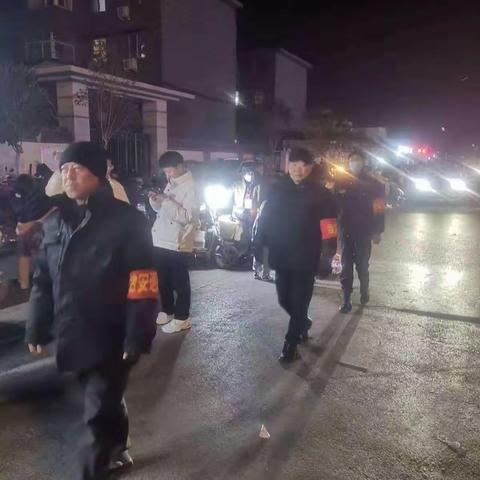 铁塔街道办事处强化校园周边夜市安全