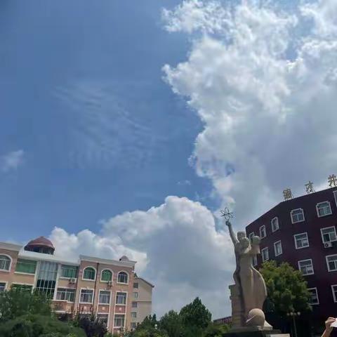 盈盈寸草心，悠悠教研情                      ——记龙口学校集体备课