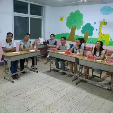 伊川招教18.19年面试培训细节曝光！0元培训入编后再补费！市直名师十二人亲临伊川。一天成型两天成师三天成家！