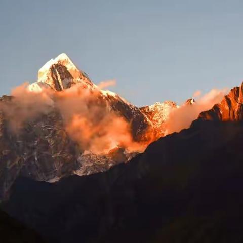 挥之不去的记忆，却又留不住的时光。 _______万象百味