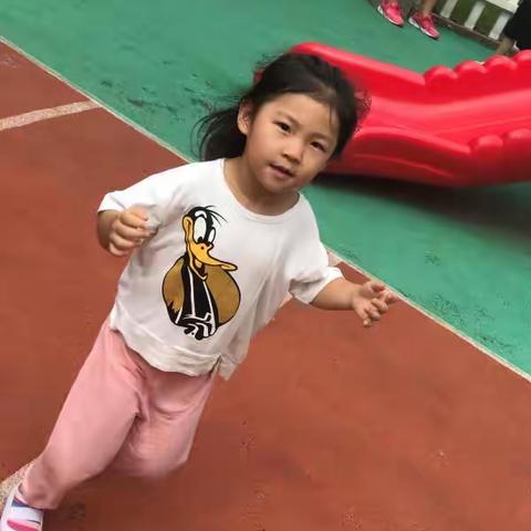 新太阳幼儿园卓越班玄宇熙成长相册