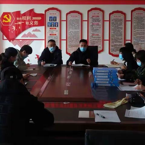 【研习新课标 转变新理念】——同江市第三小学召开学习新课标专题会