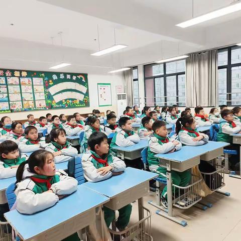 智慧家长进课堂，家校共育迎未来—宿迁市实验小学幸福路校区四年级(11)班家长进课堂活动