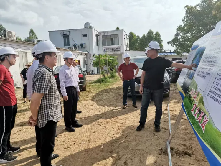 及相关人员,恒诚集团公司董事长谭什成,金亚物业服务公司董事长欧伟雄