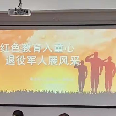 “有‘被’而来，‘叠’出规范”——2023年黄龙社区暑期公益托管点7.28叠被子我能行