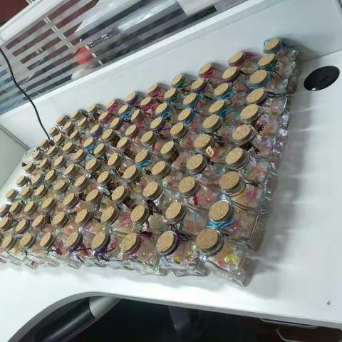 新年快乐，佳节如意