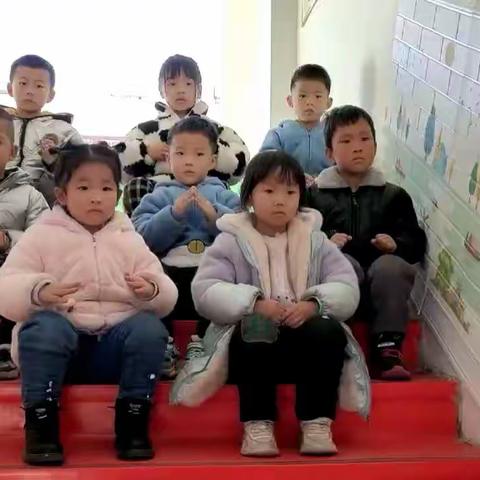 “温暖冬季，与爱同行”尚德幼儿园好学班12月总结