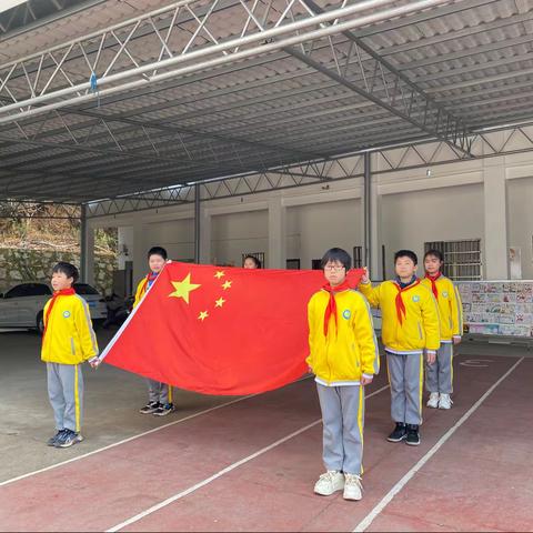 逐梦前行新学期，奋发“兔”强向未来——龙虎小学开学典礼