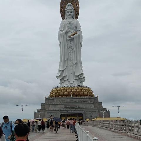 2020.8.13三亚南山寺海上观音