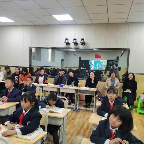 观山湖区第二小学教育集团举行小学英语校本教研活动