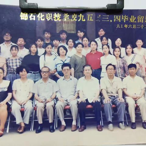 重拾高中生活，一半是回忆，一半是味道