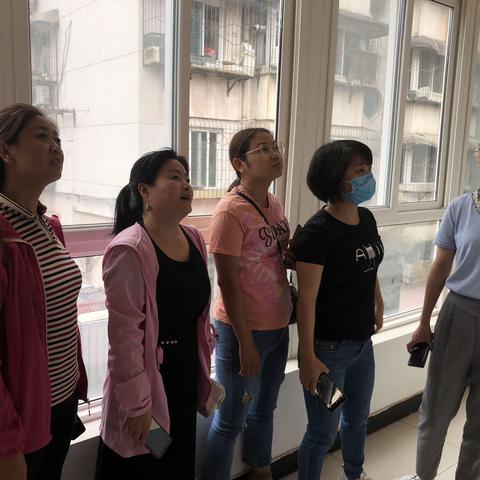 西关街道组织学习交流创文工作