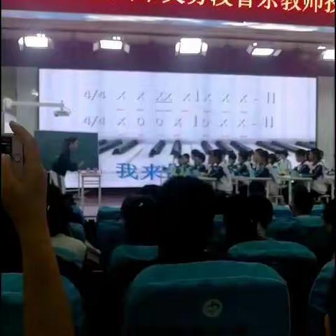 十中老师的水杯舞