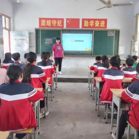 百变彩泥，快乐童年—蒋村小学综合实践课