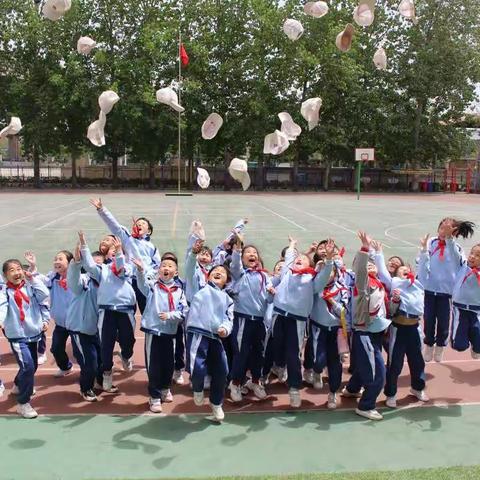 与好书为伴，做书香少年！——北中环街小学校二年一班
