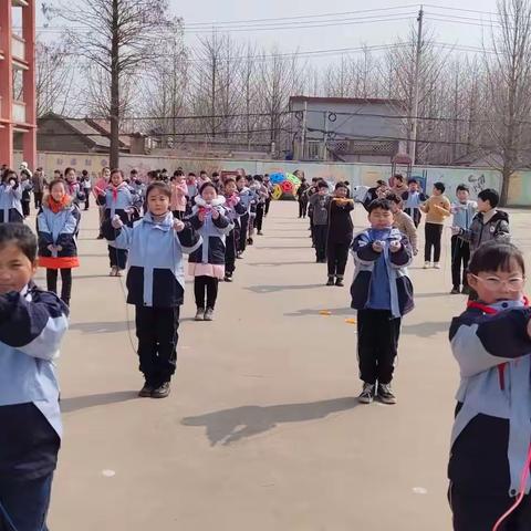 下沟小学开展“阳光活动周”系列活动