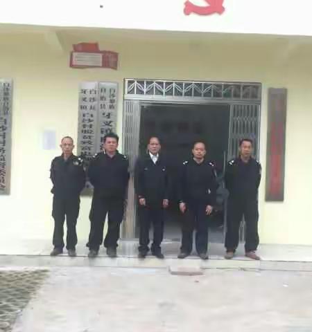 春节祝福送“最可爱的人”，白沙村委会春节期间正常值班。