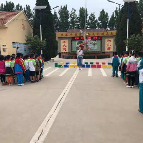 南村镇宗家埠小学联合南村中学召开毕业班小升初考前动员大会 