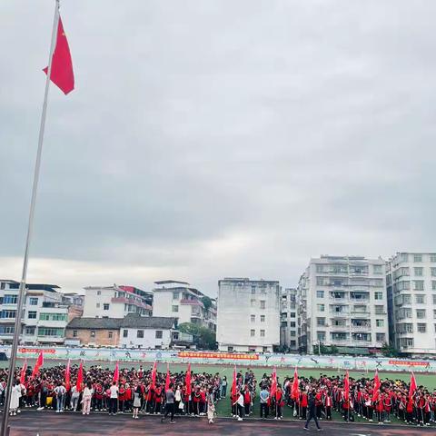 远足踏浪风正劲，青春无畏逐梦行——宁都中学初中部六年级徒步研学活动