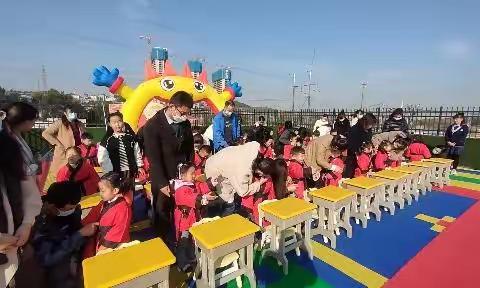 晨曦学府幼儿园“机灵象启智开班仪式”