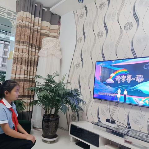 昌吉市第二小学别样“学初周”立足美育教育，一展少年风采
