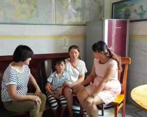 海口市三江镇中心小学一(1)班万师进万家活动记录