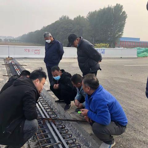 2022年10月30日，国道107邯邢界至北张庄改建工程，路基、路面施工今日进展情况报告