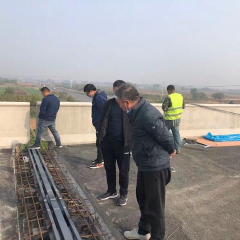 2022年11月2日，国道107邯邢界至北张庄改建工程，路基、路面施工今日进展情况报告