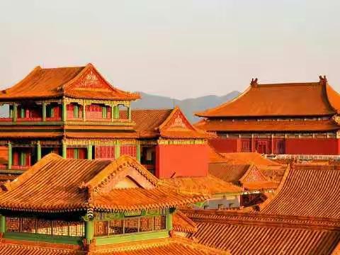 徜徉在横店影视城