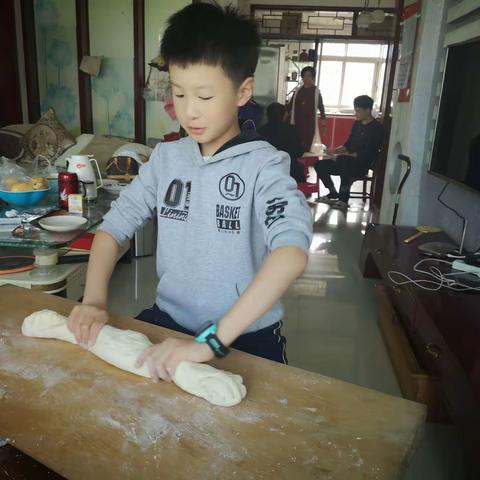 五一劳动节我学做包子