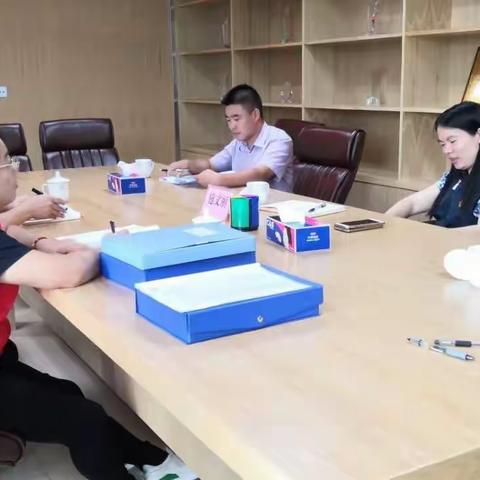 区重点区域管理署施署长下社区开展领导干部“我当调解员”主题活动