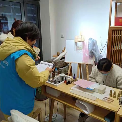 顺河区铁塔办事处北门社区开展反xj入户宣传教育活动