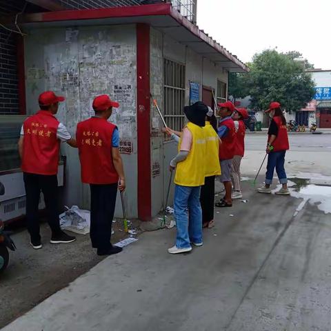 顺河回族区铁塔办事处北门社区联合铁塔公园开展清洁家园活动