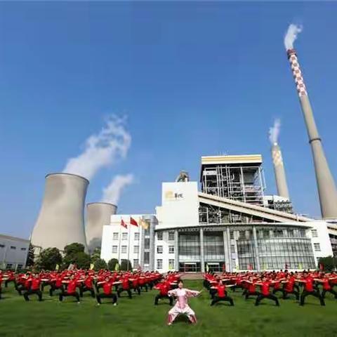 炎炎夏日，汗水汇成的画卷