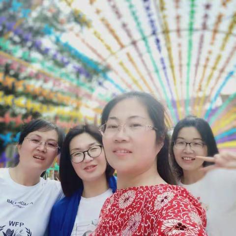 只要快乐，原地也是诗和远方