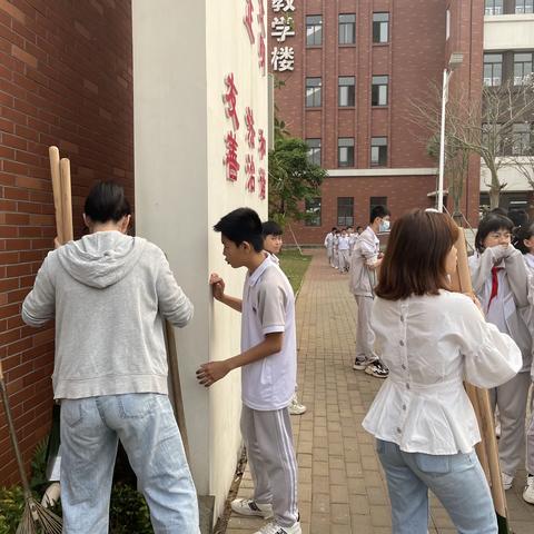 学雷锋精神，传中华美德——记海口市长彤学校学雷锋活动