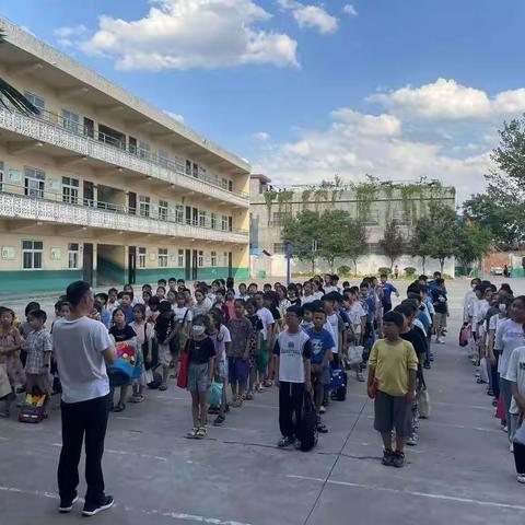 马回小学防溺水教育