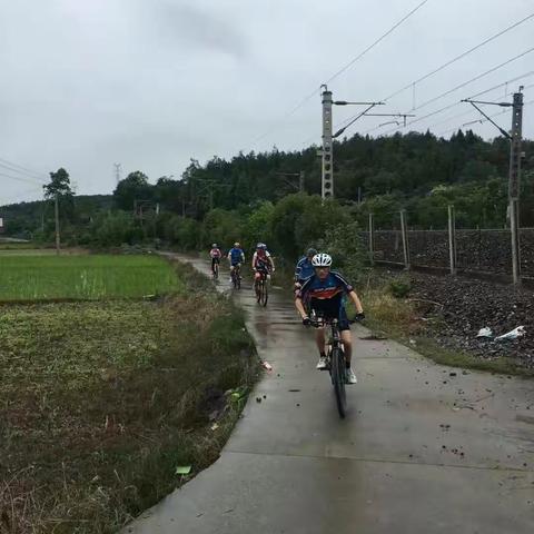 休闲骑行江油章明