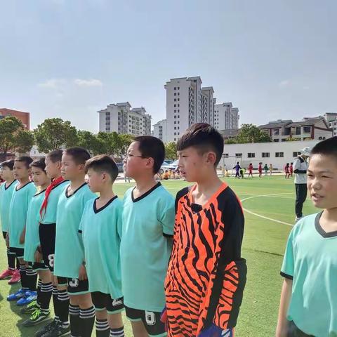 无惧骄阳，奋勇拼搏——记鹿阜小学五（2）班2021年校园足球赛
