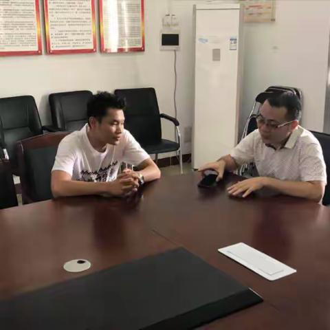 区网格中心王业旺主任到各镇村（居）督察农村网格员在岗情况