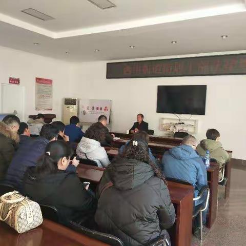 普及宪法知识 弘扬宪法精神      ——北戴河区“七五”普法讲师团走进西山街道