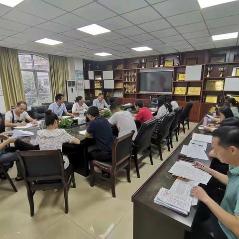 凝心聚力促发展，厉兵秣马谱新篇——始兴县墨江中学2022-2023学年第一次科组长会议