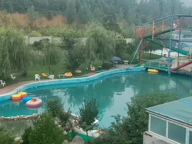牛山欢乐谷与您欢度八一