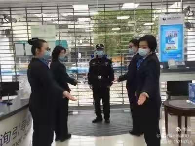 以客户体验为导向，以客户满意为中心