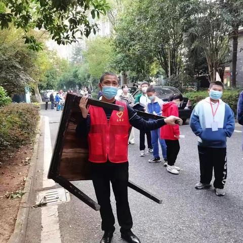 疫情中滨湖人家小区邻里互助的志愿者们战“疫”纪实