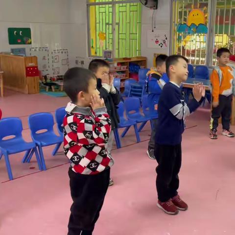 东方日出智力幼儿园“小小演说家”第十一节课